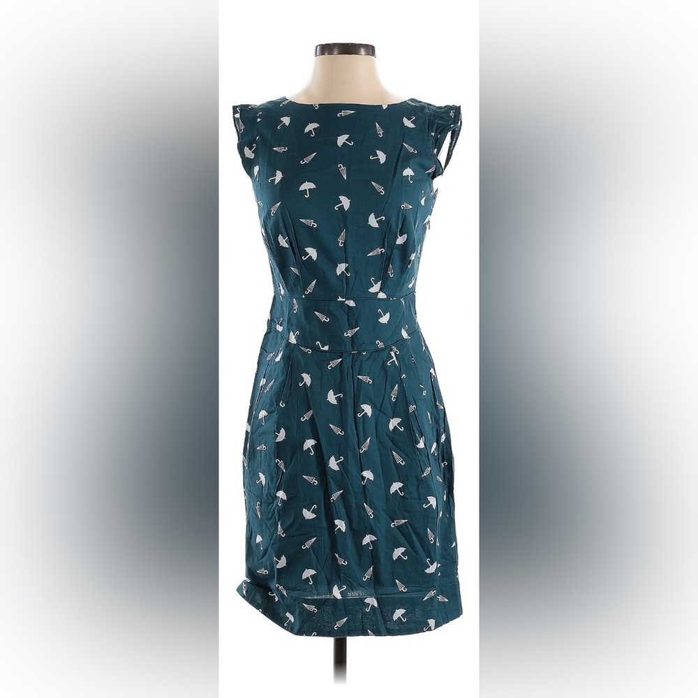 Emily & Fin sheath dress with cute umbrella pattern